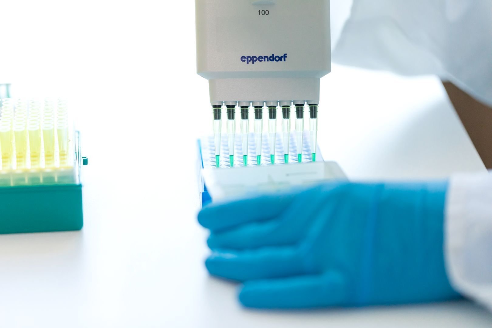 273318-multi-channel-pipette-web-1920p